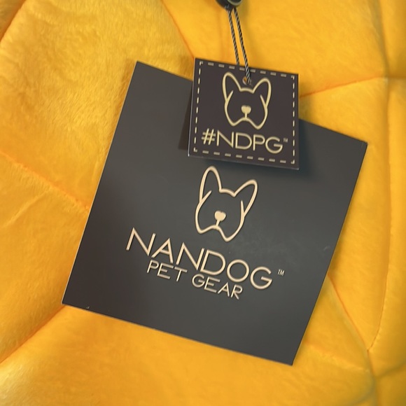 Adorable pineapple shaped pet bed for small animals. New with tags. - Picture 3 of 3